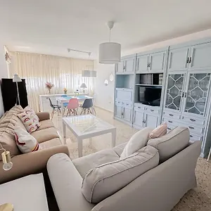 Apartamento Piso Encantador En Carlos Haya, Málaga